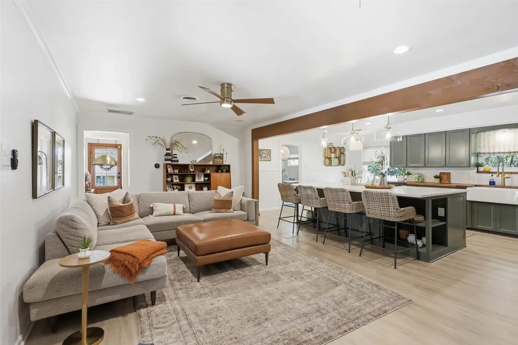 1208 N Morris Street Mckinney TX 75069