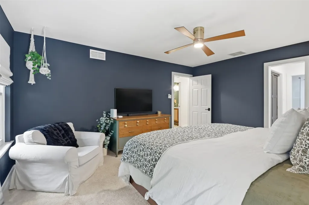 1208 N Morris Street Mckinney TX 75069