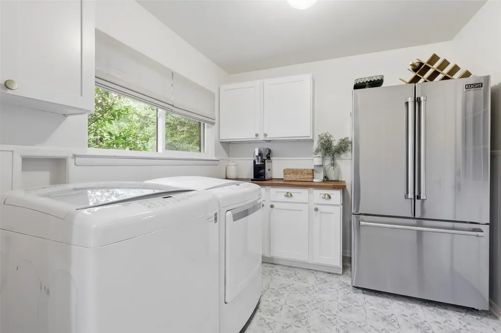 1208 N Morris Street Mckinney TX 75069