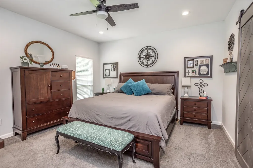 1127 Vintage Avenue Gainesville TX 76240