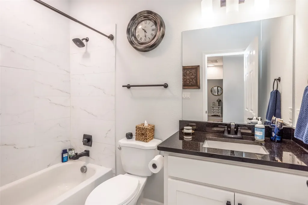 1127 Vintage Avenue Gainesville TX 76240