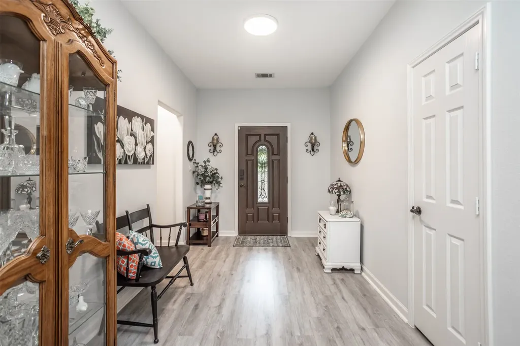1127 Vintage Avenue Gainesville TX 76240