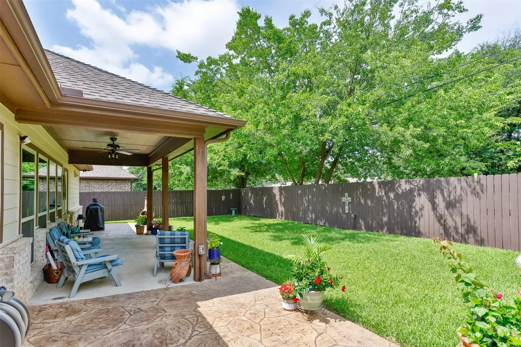 1127 Vintage Avenue Gainesville TX 76240