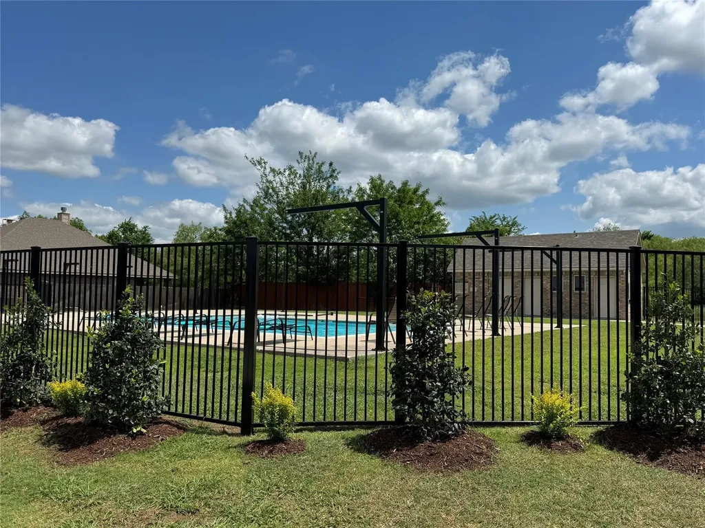 1127 Vintage Avenue Gainesville TX 76240