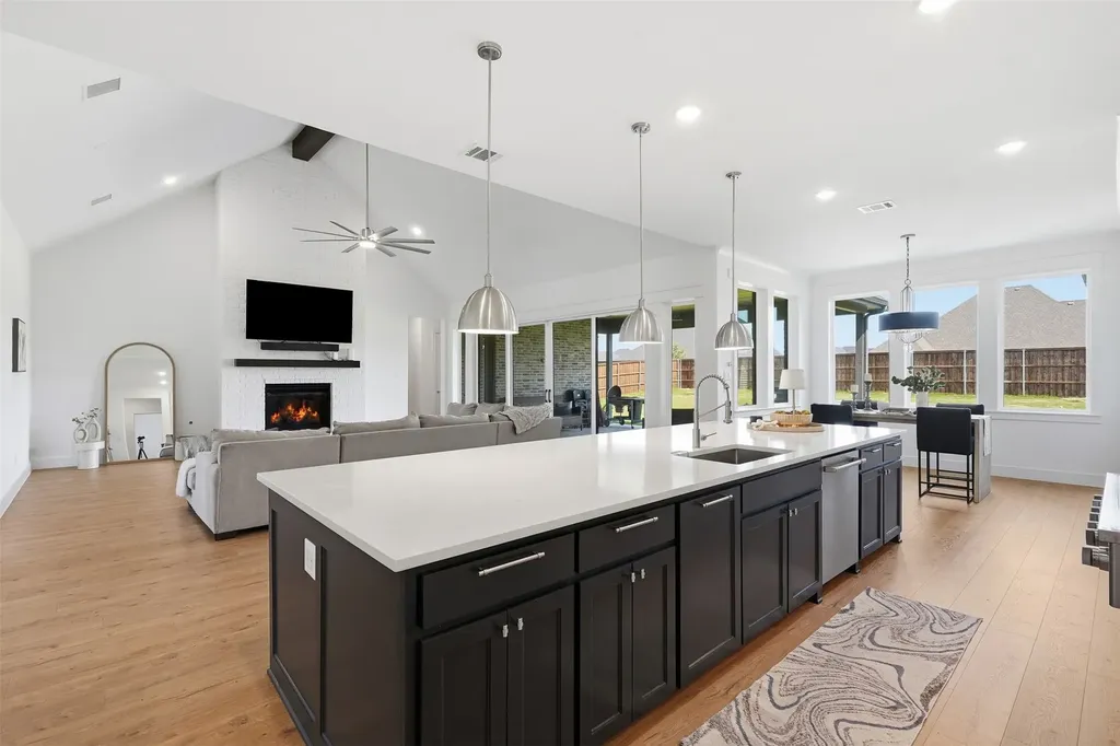 328 Wimberley Drive Haslet TX 76052