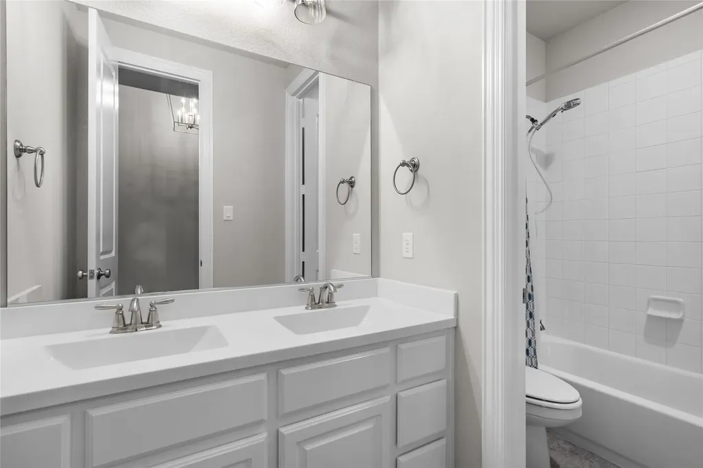 1221 15th Street Argyle TX 76226