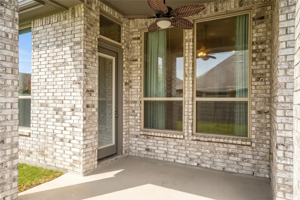 1221 15th Street Argyle TX 76226