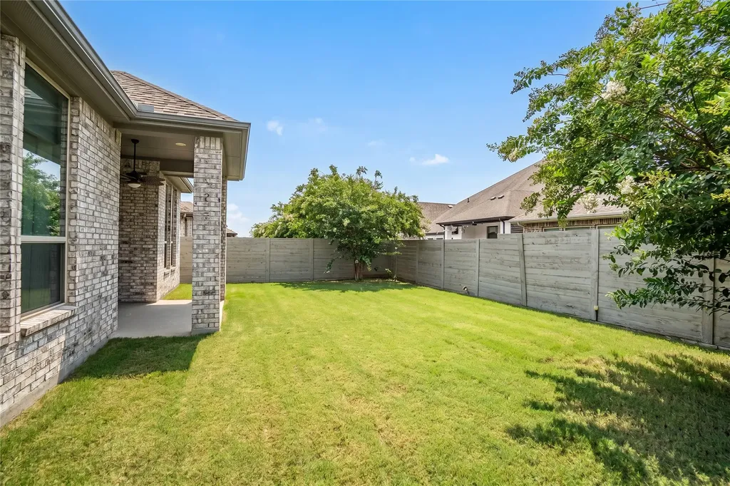 1221 15th Street Argyle TX 76226