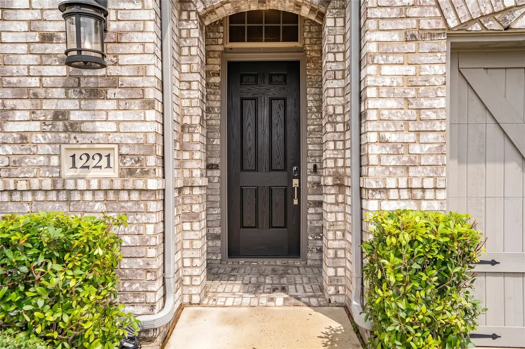 1221 15th Street Argyle TX 76226