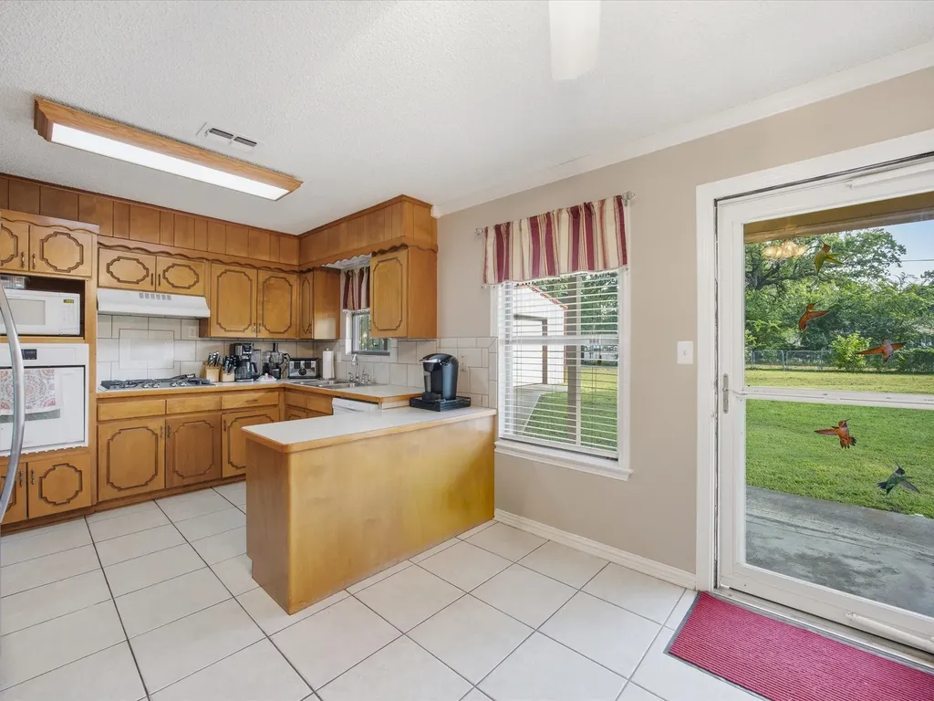 309 Greathouse Street Bridgeport TX 76426