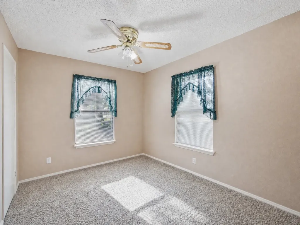 309 Greathouse Street Bridgeport TX 76426