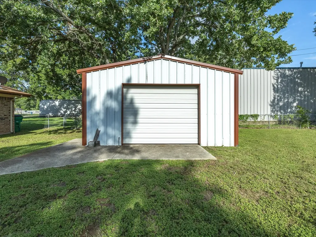 309 Greathouse Street Bridgeport TX 76426
