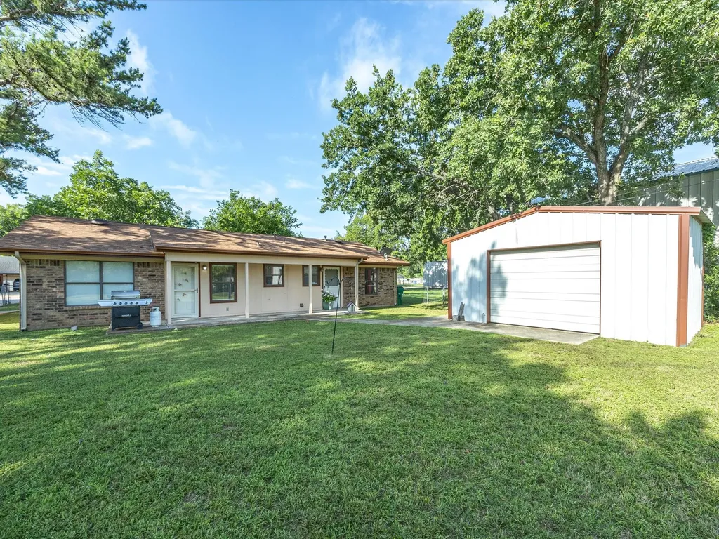 309 Greathouse Street Bridgeport TX 76426
