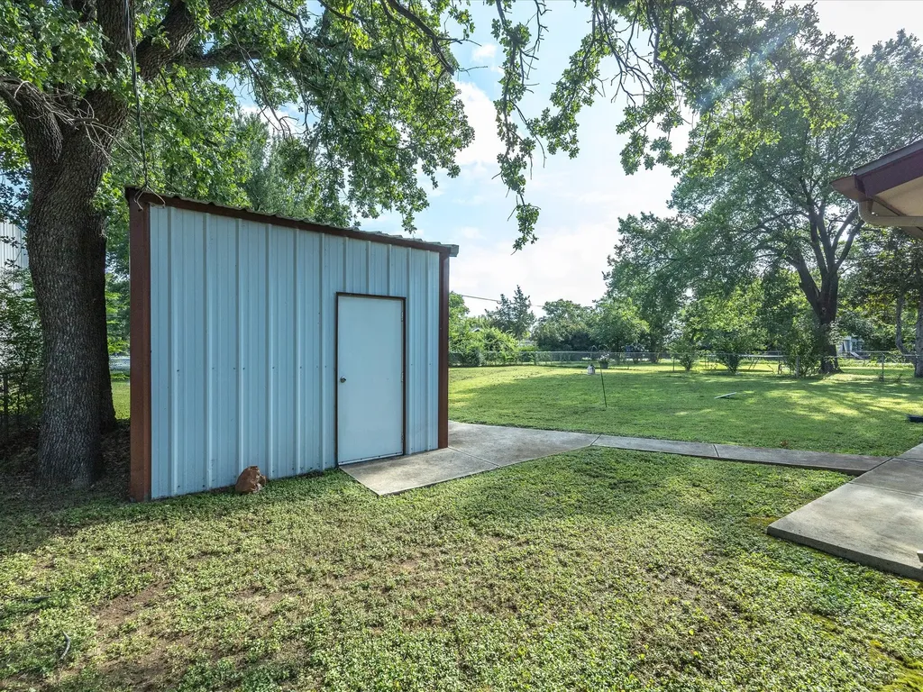 309 Greathouse Street Bridgeport TX 76426