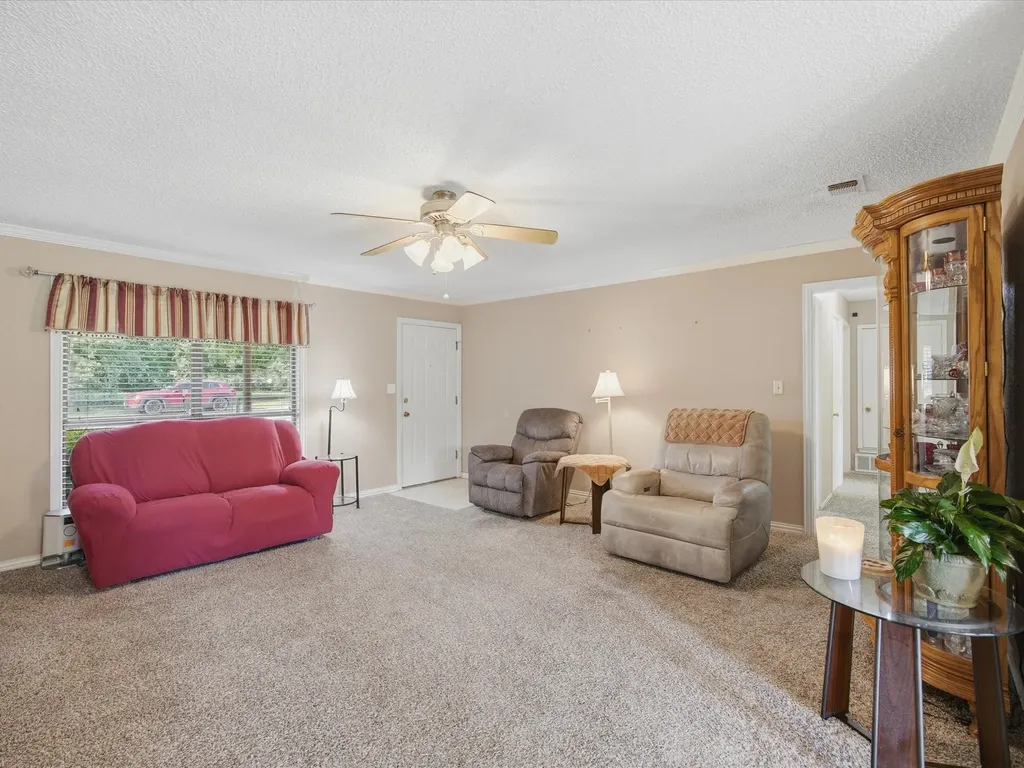 309 Greathouse Street Bridgeport TX 76426