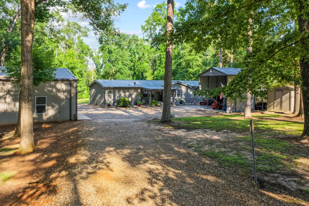 197 Shreveport Street Avinger TX 75630