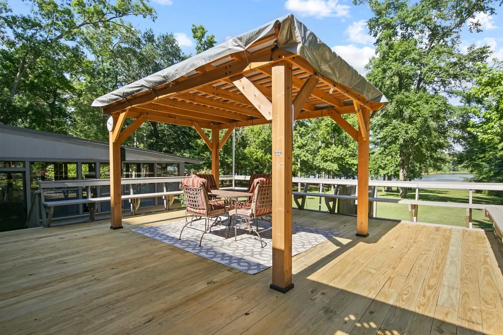 197 Shreveport Street Avinger TX 75630