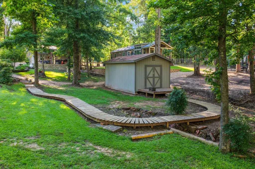 197 Shreveport Street Avinger TX 75630