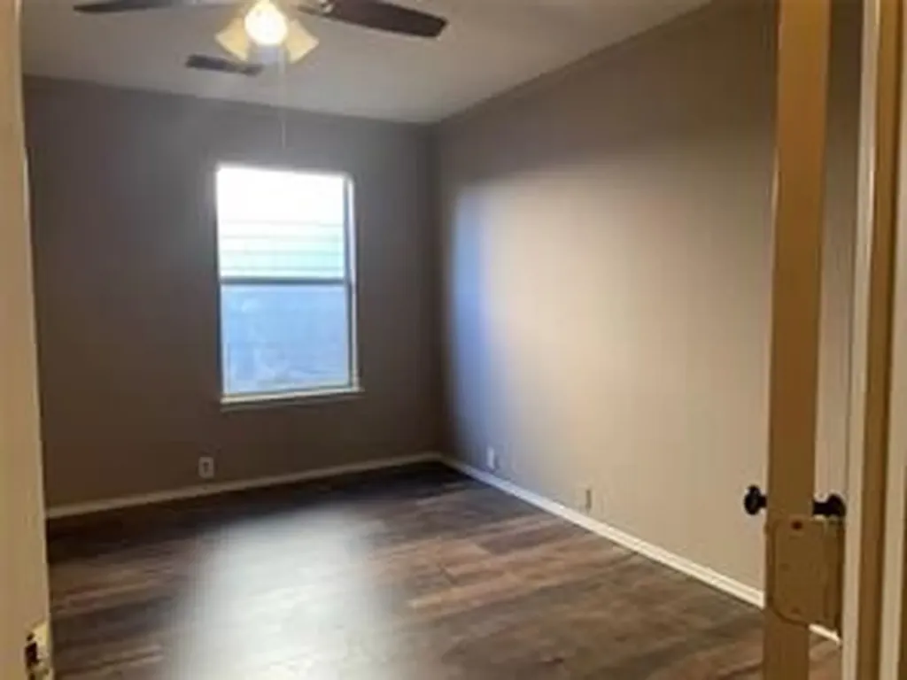 4211 Falcon Drive Sherman TX 75092
