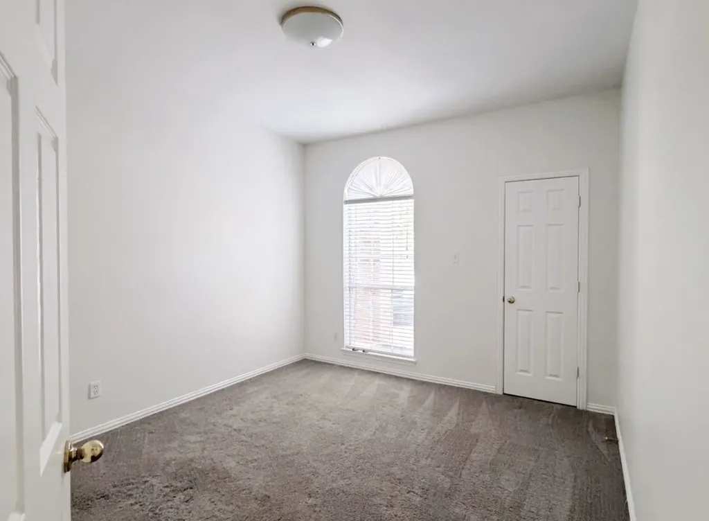 2016 Vintage Circle Corinth TX 76210
