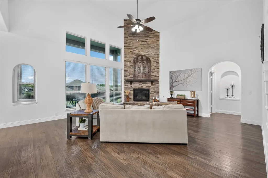 11601 Norcross Drive Cross Roads TX 76227