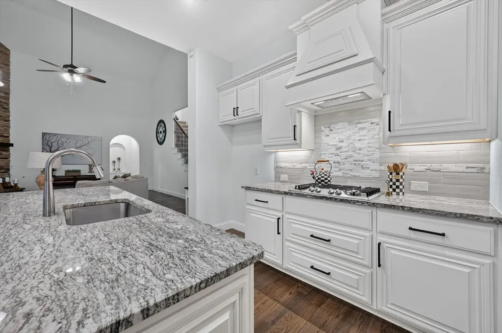 11601 Norcross Drive Cross Roads TX 76227