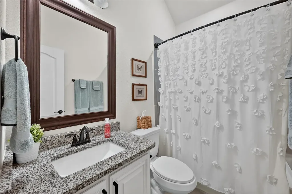 11601 Norcross Drive Cross Roads TX 76227