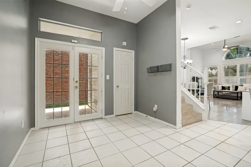 18008 Windflower Way Dallas TX 75252