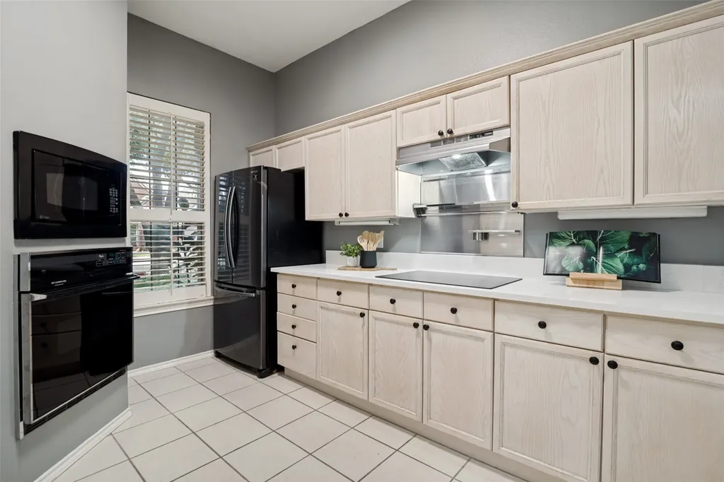18008 Windflower Way Dallas TX 75252