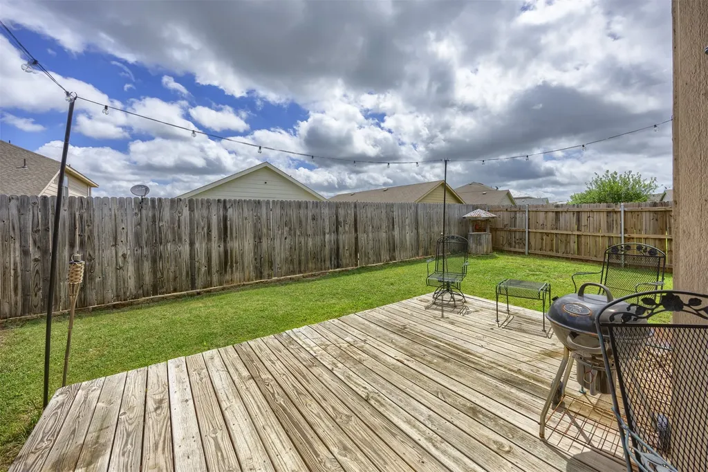 4014 Ridgetop Drive Heartland TX 75126