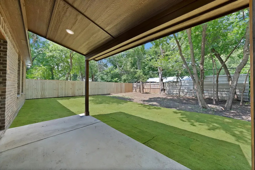 1112 Trinity Street Cleburne TX 76031