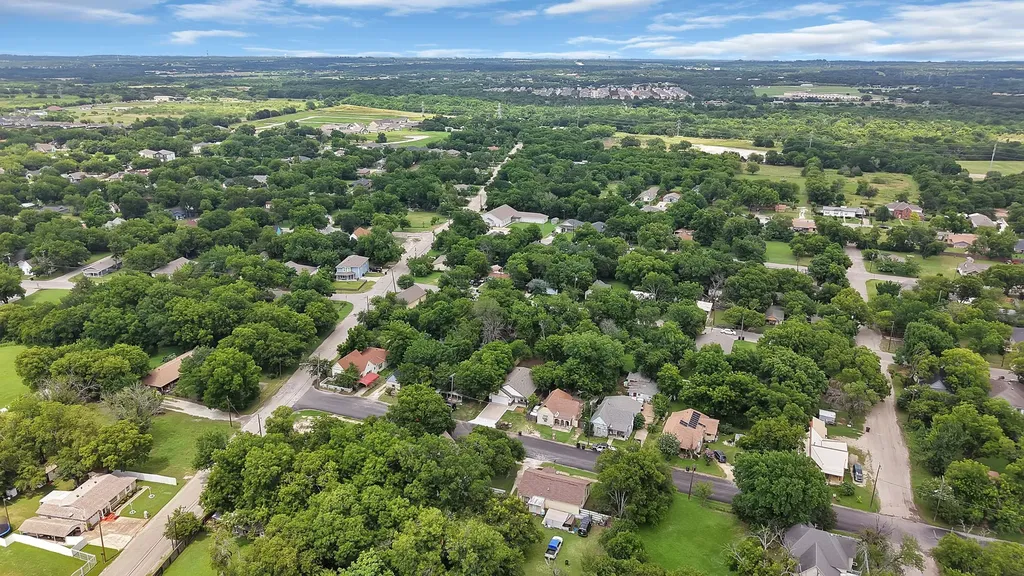 1112 Trinity Street Cleburne TX 76031