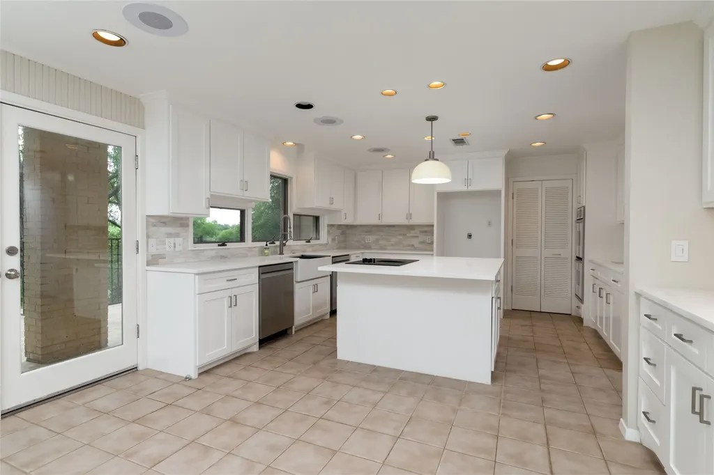 3505 Estates Drive Dalworthington Gardens TX 76016