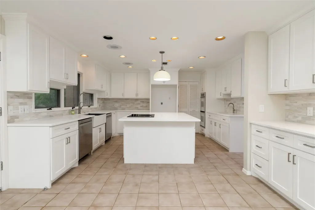 3505 Estates Drive Dalworthington Gardens TX 76016