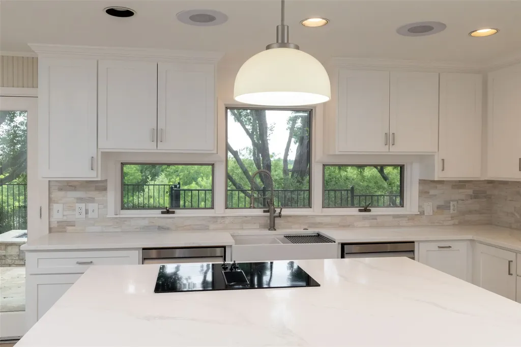 3505 Estates Drive Dalworthington Gardens TX 76016