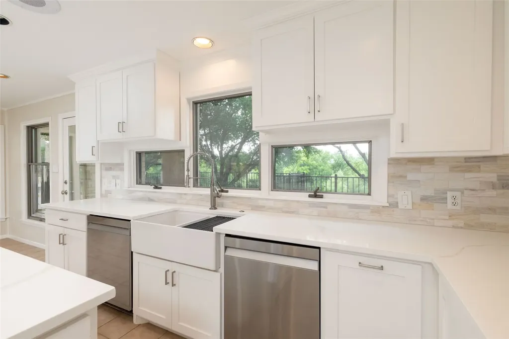 3505 Estates Drive Dalworthington Gardens TX 76016