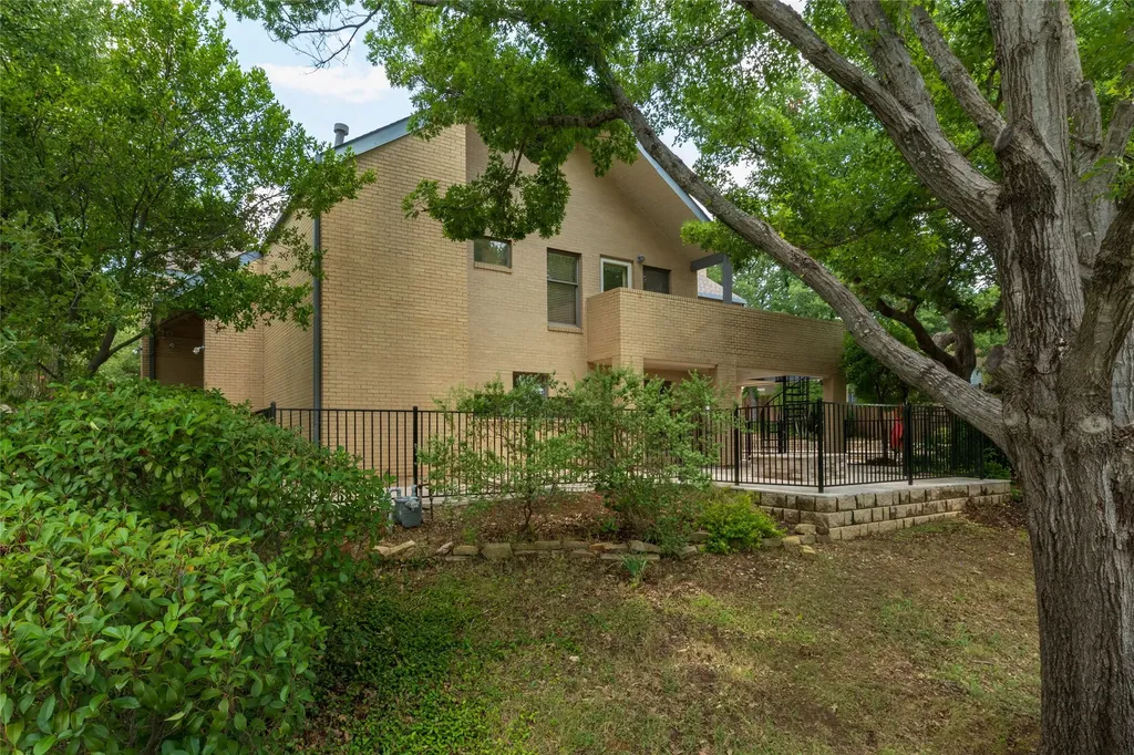 3505 Estates Drive Dalworthington Gardens TX 76016