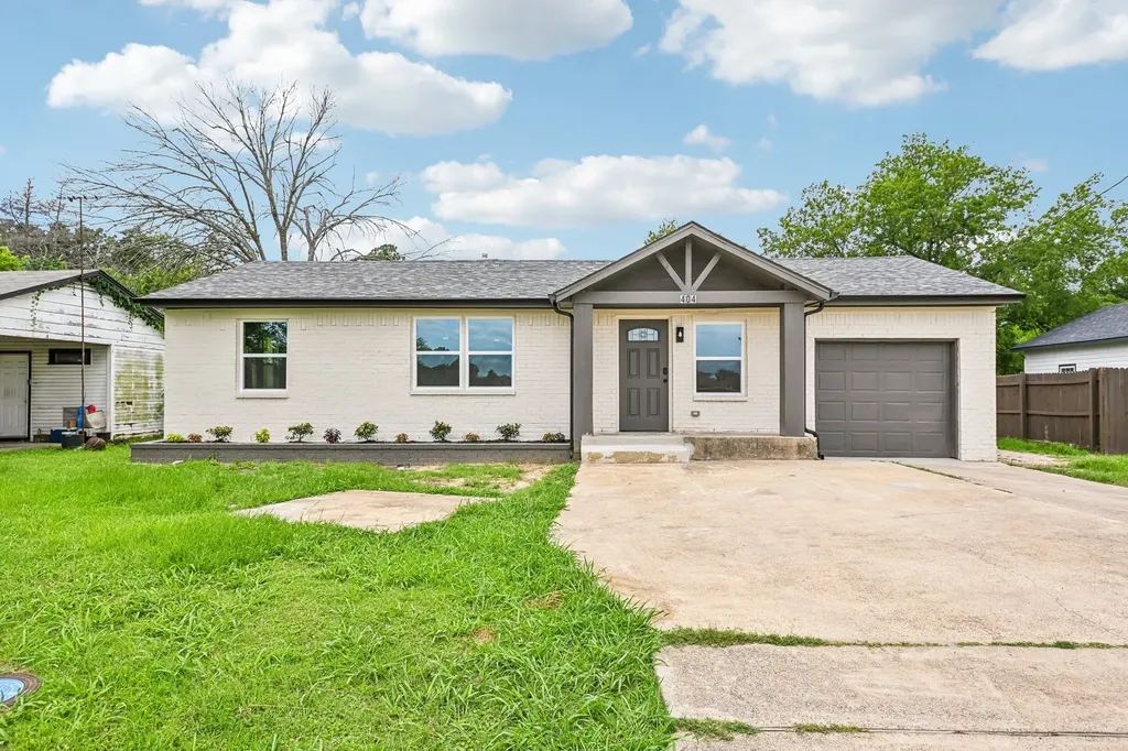 404 New Hope Street Terrell TX 75160
