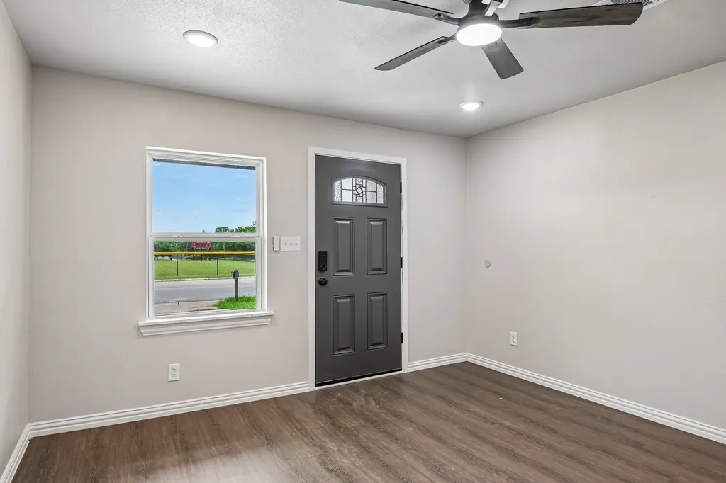 404 New Hope Street Terrell TX 75160
