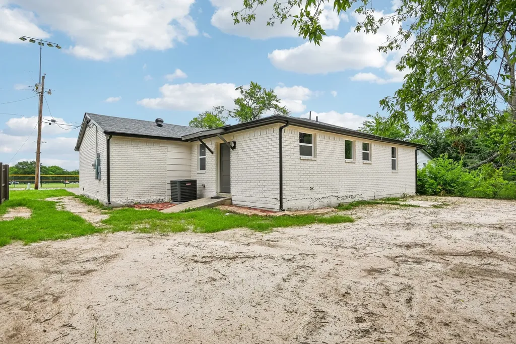 404 New Hope Street Terrell TX 75160
