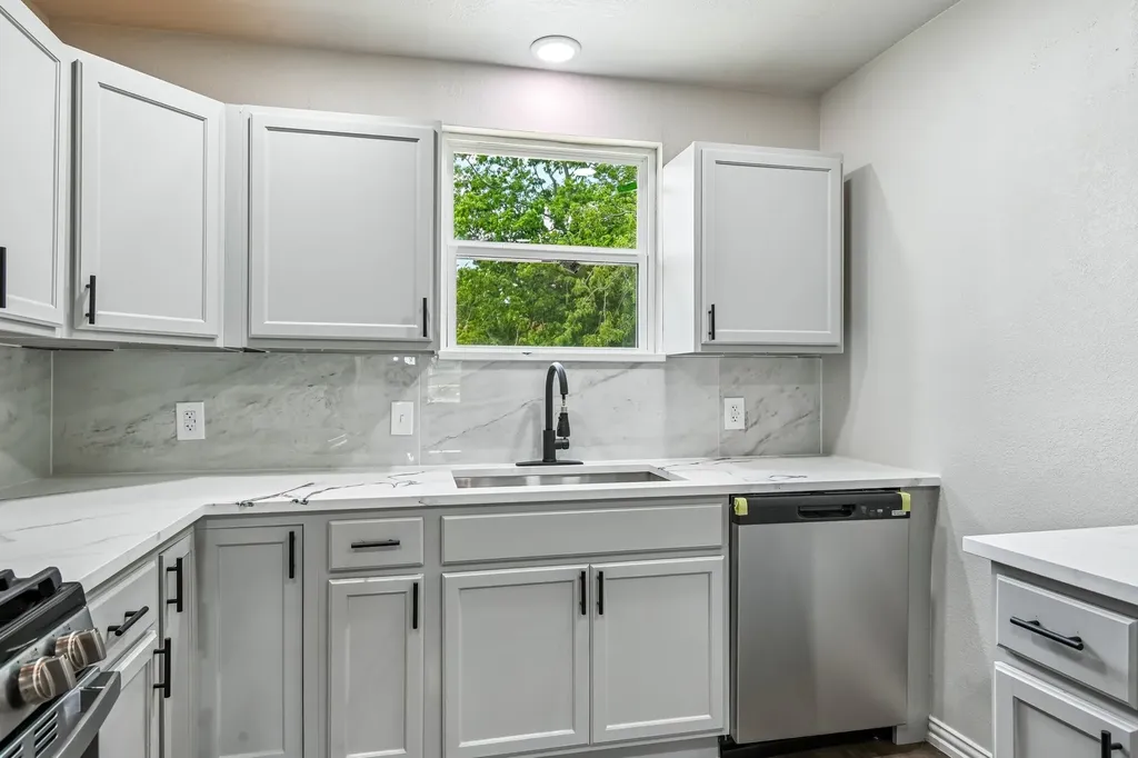 404 New Hope Street Terrell TX 75160