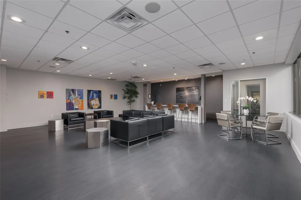 1200 Main Street Dallas TX 75202