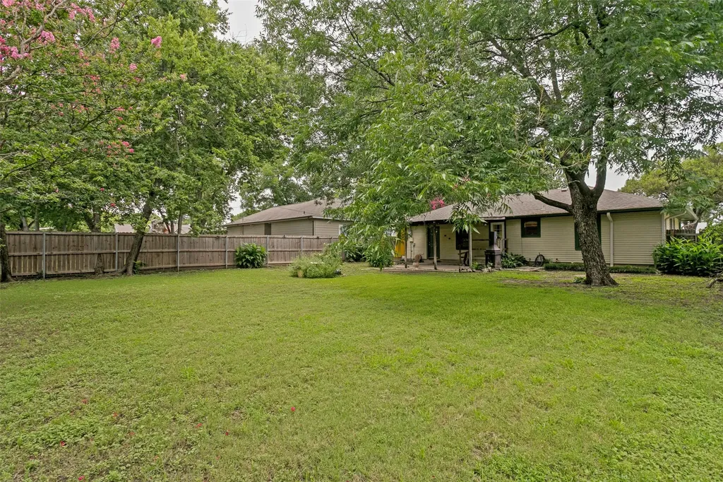 813 Westway Street Denton TX 76201