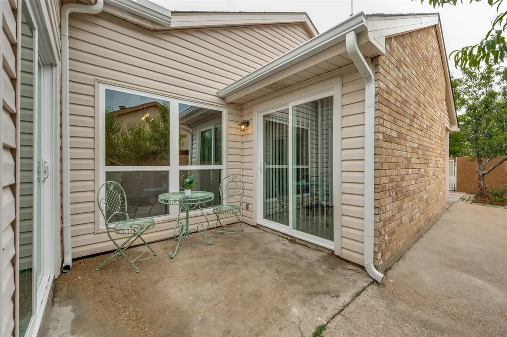 412 Pogue Street Cedar Hill TX 75104