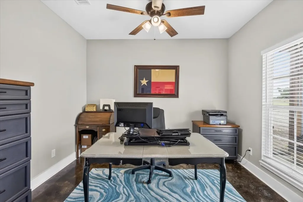 114 Lakewood Road Trinidad TX 75163