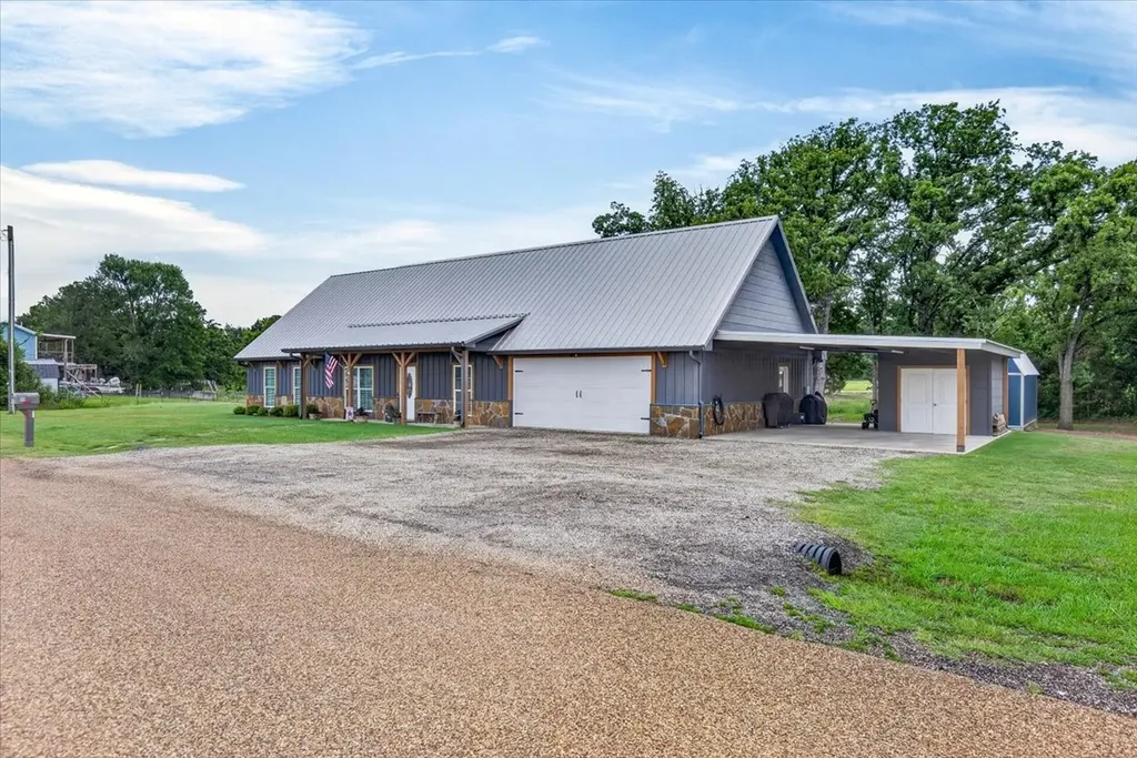 114 Lakewood Road Trinidad TX 75163
