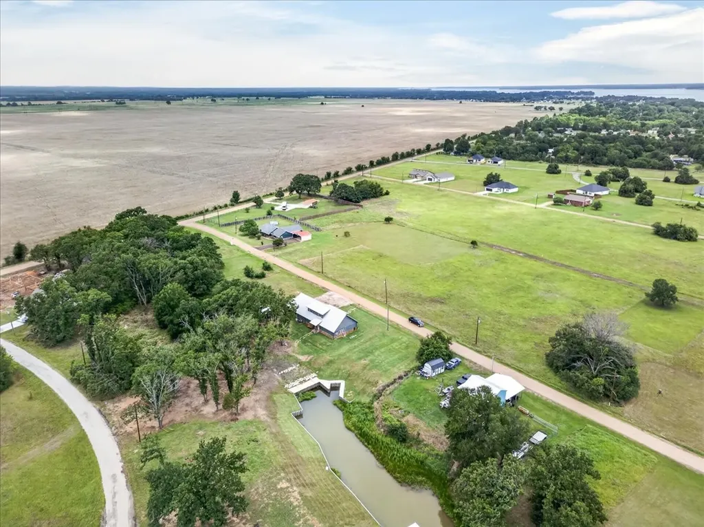 114 Lakewood Road Trinidad TX 75163