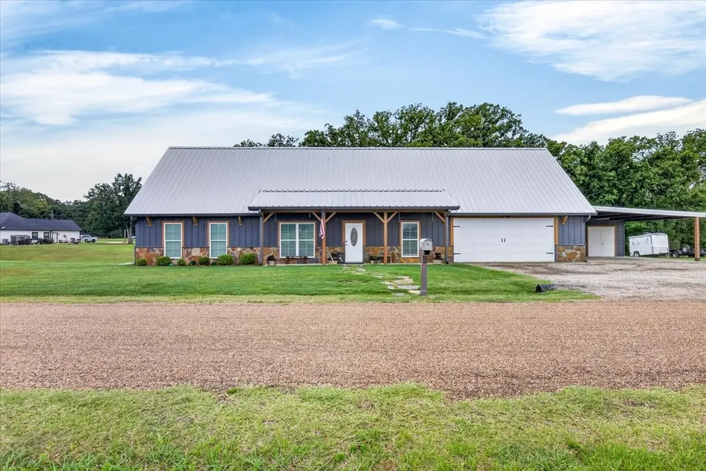 114 Lakewood Road Trinidad TX 75163