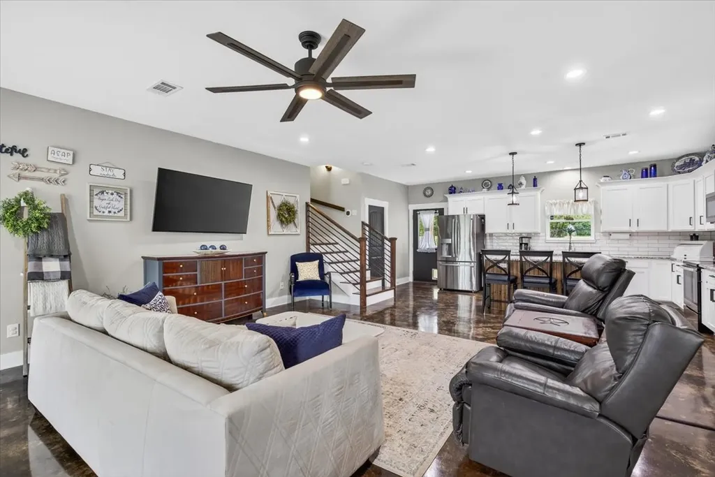114 Lakewood Road Trinidad TX 75163