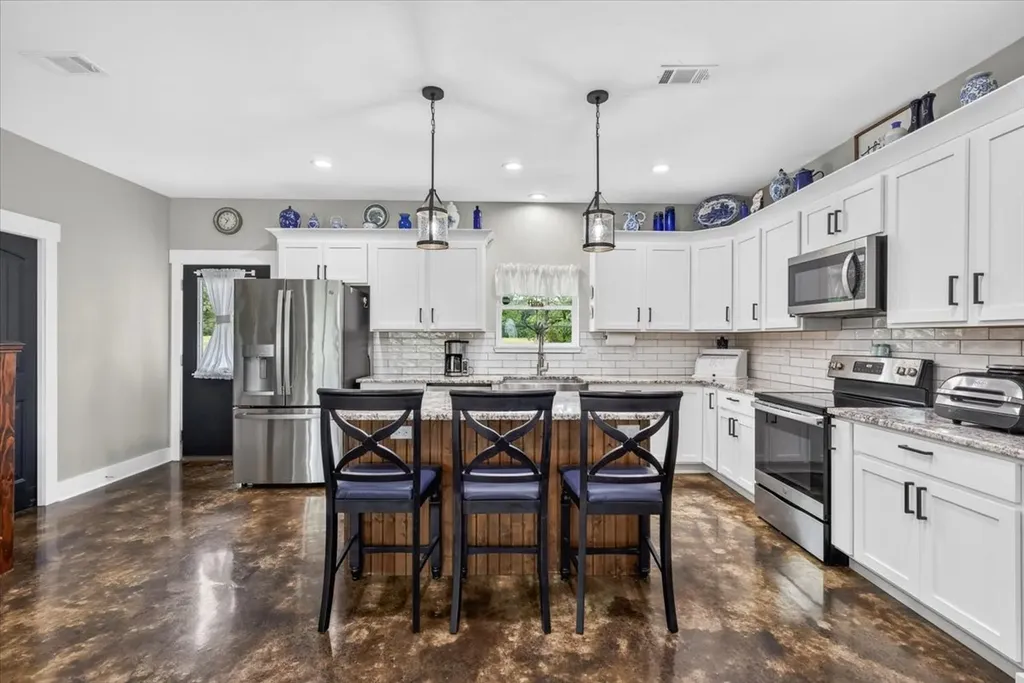 114 Lakewood Road Trinidad TX 75163
